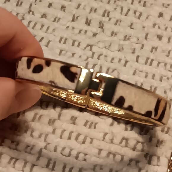 3 pc statement jewelry lot - necklace, calf hair bracelet, tear drop earrings - Picture 10 of 16